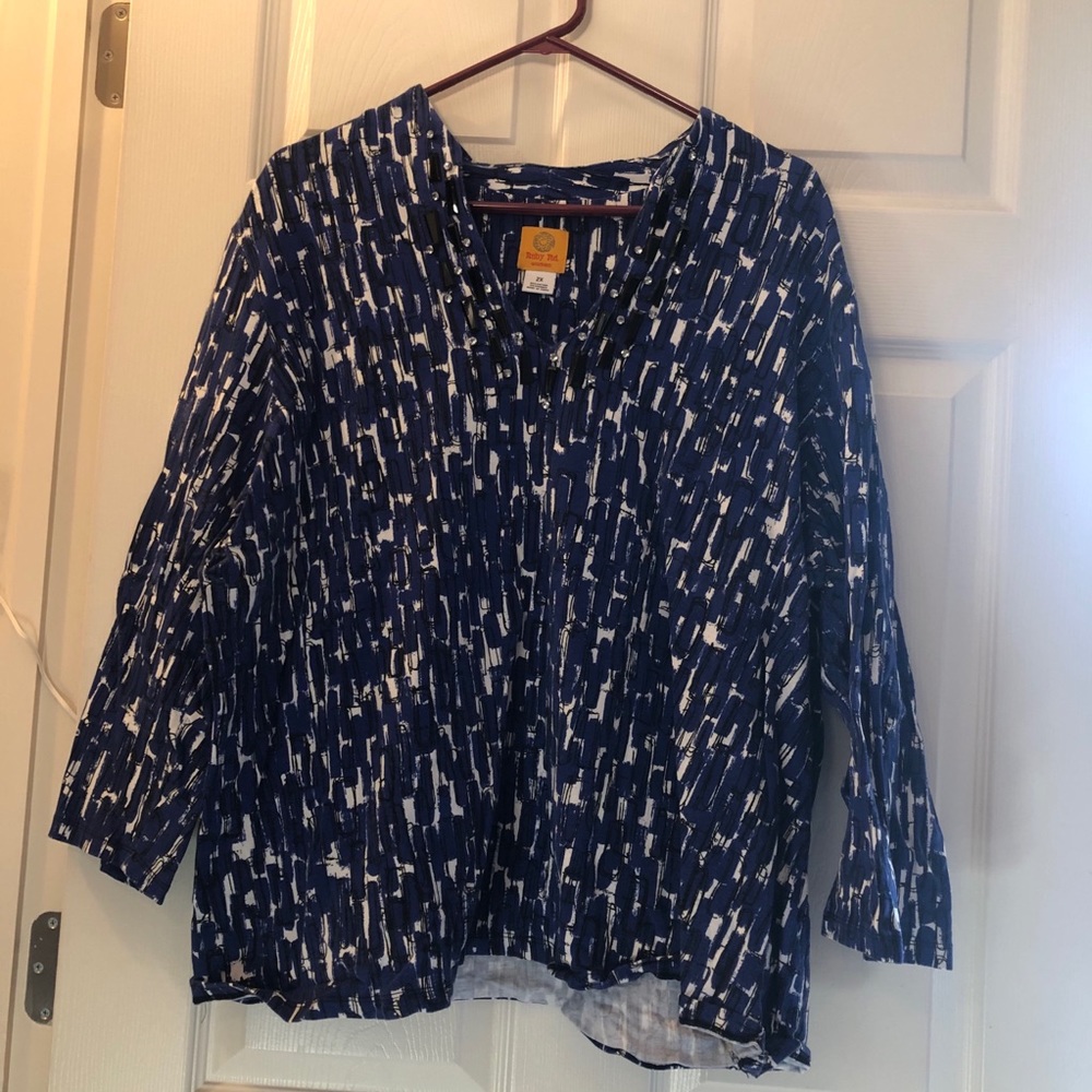 Woman’s top